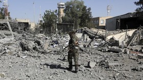 FOTO: Bandara Internasional Sanaa Yaman Hancur Dihantam Drone Saudi