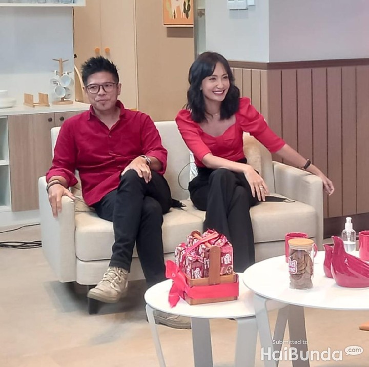 <p>Spesial di Hari Ibu 22 Desember, Baim berikan kejutan manis nih untuk istri tercinta, Artika Sari Devi. (Foto: Tim HaiBunda)</p>