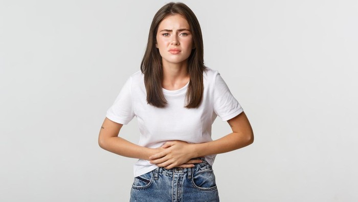 Bukan Cuma Kompres Air Hangat, 5 Cara Ini Bantu Mengurangi Rasa Nyeri Saat Haid Datang!