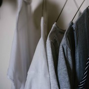 Mengenal Jenis Kain Baju Paling Eco-Friendly, Bantu Jaga Bumi Lewat Fashion!