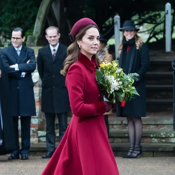 Tampilan Stylish Kate Middleton saat Merayakan Natal dari Tahun ke Tahun! Makin Elegan dan Berani Bereksplorasi