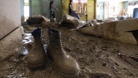 FOTO: Lumur Lumpur akibat Banjir Kuala Lumpur