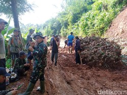Longsor Terjang 4 Titik di Sumedang dalam Semalam