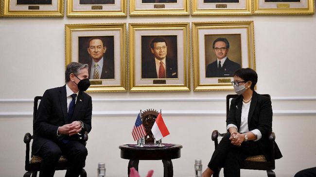 Menlu AS, Antony Blinken, dan Menlu Retno Marsudi disebut membahas kemungkinan normalisasi hubungan RI dengan Israel saat mereka bertemu di Jakarta pekan lalu.