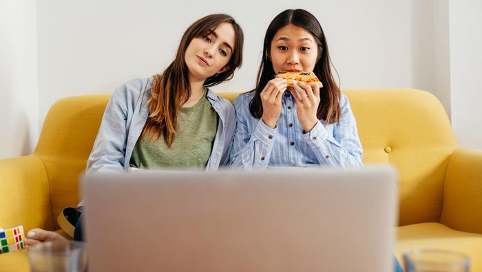 6 Rekomendasi Film Seru dengan Plot Twist Tak Terduga, Tertarik Ikuti Kisah dan Keseruannya? 6 Rekomendasi Film Seru dengan Plot Twist Tak Terduga, Tertarik Ikuti Kisah dan Keseruannya?