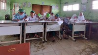 Sering Dilanda Rob Saat Sekolah, Anak-anak di Muara Gembong Butuh Bantuan