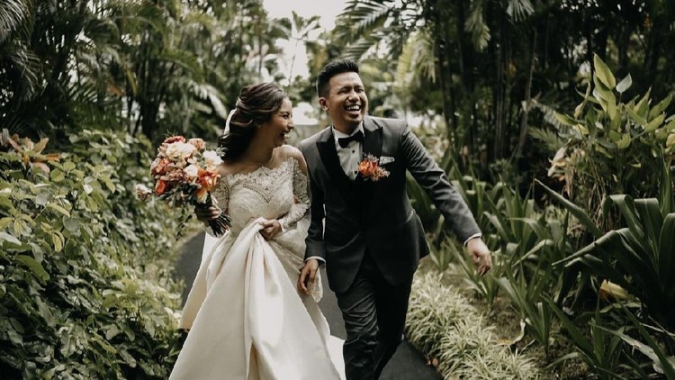Momen Pernikahan Joshua Suherman & Clairine Clay
