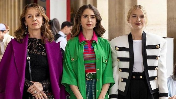 Bergaya ala 'Emily in Paris' Bukan Lagi Khayalan! Penonton Bisa Langsung Belanja Fashion ala Serial Tersebut di Netflix Bergaya ala 'Emily in Paris' Bukan Lagi Khayalan! Penonton Bisa Langsung Belanja Fashion ala Serial Tersebut di Netflix