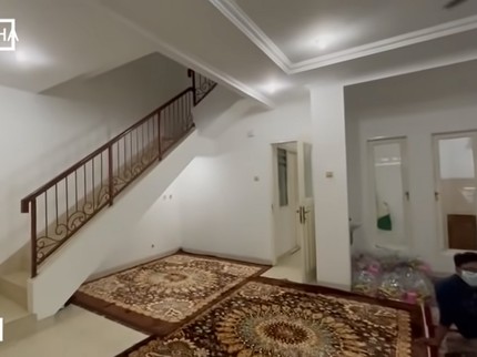 7 Potret Rumah Baru Gala Sky Andriansyah, 3 Lantai & Banyak Kamar Bun