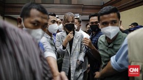 Hakim Nilai Tindak Pidana Nia-Ardi Bakrie Patut Dipenjara