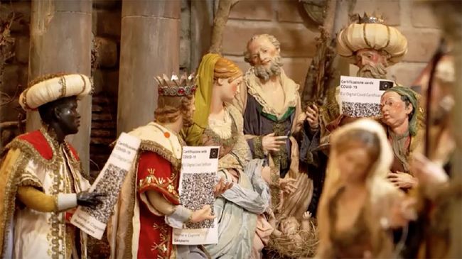 Di tahun ini di Naples, para majus dari Timur datang mengunjungi bayi Yesus lengkap dengan kartu kesehatan dan vaksinasi covid-19.