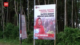 VIDEO: Banner Puan Maharani Bertebaran Di Semeru, Warga: Kurang Etis!