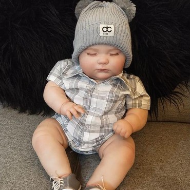 6 Potret Marvelous Putra Gunawan Anak ke-2 Ivan Gunawan Bikin Heboh