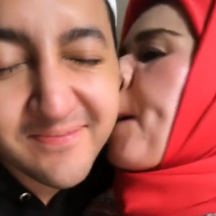<p>Belum lama ini, ia menjadi sorotan lantaran Aaron mengaku dirinya kerap dikasari oleh kakak kandungnya, Habibie Ashab. (Foto: Instagram @aaronashab)</p>