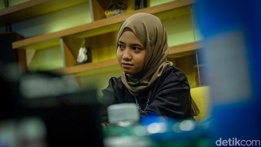 Lirik Lagu Pupus - Hanin Dhiya dan Ahmad Dhani