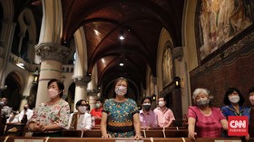 Harap Cemas Misa Katedral di Tengah Varian Baru Omicron