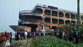 Kapal Feri di Bangladesh Terbakar, 37 Orang Tewas