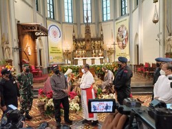 Cek Persiapan Natal di Gereja Katedral, Mahfud Md Beri Pesan soal Toleransi