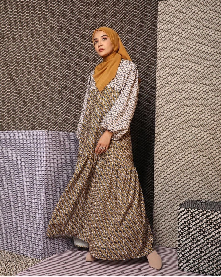 Model Hijab Zaskia Sungkar