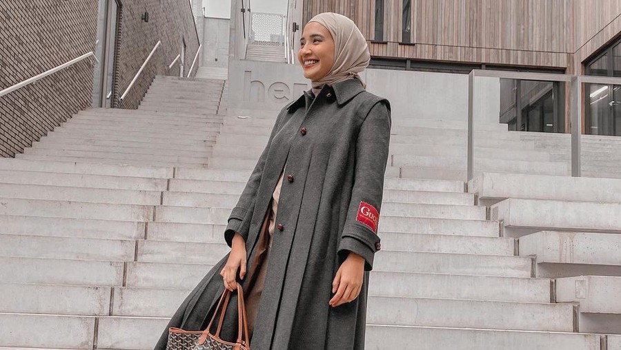 Model Hijab Zaskia Sungkar