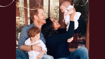 img-title Ratu Elizabeth II Wafat, Anak Pangeran Harry & Meghan Bakal Dapat Gelar
