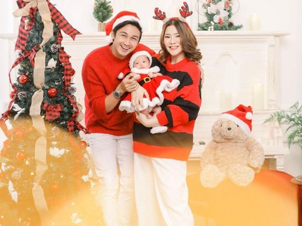 7 Potret Felicya Angelista dan Hito Caesar Rayakan Natal dengan Baby Bible