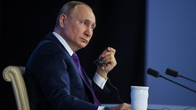 Inggris Tuduh Putin Ingin Ganti Presiden Ukraina dengan Pro-Rusia