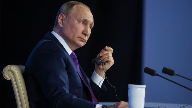 Presiden Rusia Vladimir Putin menyatakan Rusia tak ingin perang dengan Ukraina. Alih-alih perang, dia ingin mengajukan negosiasi.