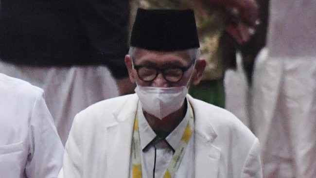 Miftachul Akhyar saat ini masih berstatus sebagai Ketum MUI usai pengunduran diri ditolak rapat pimpinan. Keputusan final MUI akan diumumkan di rapat pleno.
