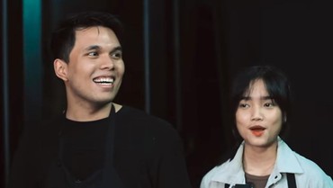 img-title Lepas Rindu, Fuji Peluk Mesra Thariq Halilintar