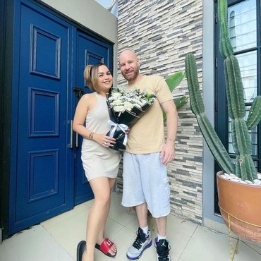 Penjelasan Melaney Ricardo soal Isu Rumah Tangga Kembali Goyah