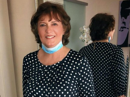 Terpopuler: Potret Ibunda Sophia Latjuba - Cara Merawat Tanaman Aglaonema