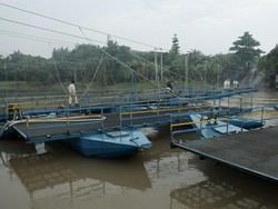 H Endang Habiskan Rp 1 M Lebih untuk Jembatan Perahu, Rp 25 Juta/Servis