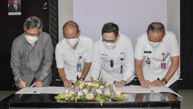 Dahana dan Pindad Berhasil Uji Coba Spherical Powder Propelan