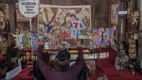FOTO: Kisah Yesus dalam Pertunjukan Wayang Kulit di Yogyakarta