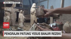 VIDEO: Pengrajin Patung Yesus Banjir Rezeki