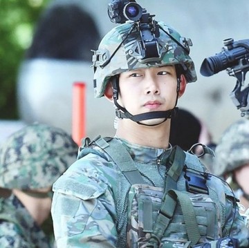 Deretan Artis Korea Pria yang Jalani Wajib Militer sebagai Prajurit Khusus Tingkat Tinggi