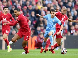 Van Dijk dan Fabinho Pulih dari COVID-19, Sudah Latihan Lagi