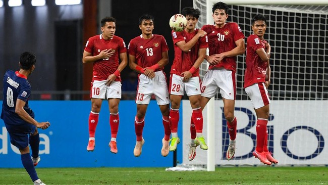 Berikut 9 drama yang terjadi dalam leg kedua semifinal Piala AFF 2020 yang mempertemukan Timnas Indonesia dan Singapura.