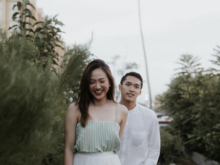 Resmi Tunangan, Simak Lagi 5 Potret Mesra Jonatan Christie & Shanju eks JKT48