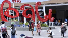 Turis Australia Mengaku Didenda Rp15 Juta di Bali Gegara Paspor Kotor