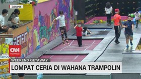 VIDEO: Lompat Ceria di Wahana Trampolin