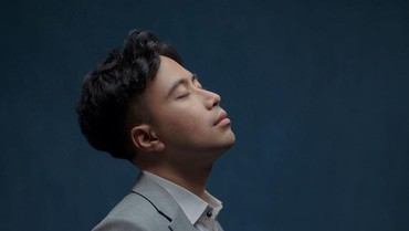 Lirik Lagu Tanpa Diminta - Vidi Aldiano