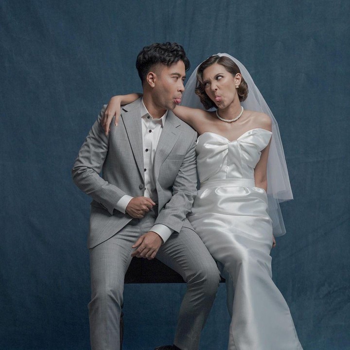 <p>Pasangan muda ini menampilan sesi foto yang fun dengan ekspresi lucu. (Foto: Instagram @vidialdiano @antheiaphoto @willymulyadi27 @yoyomario)</p>