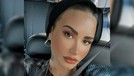 Tak lama setelah mengaku sebagai non-biner&comma; Demi Lovato tampil beda dan berani dengan rambut botak&period; Yuk intip potretnya&excl;