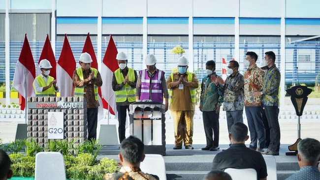 Guna meningkatkan nilai tambah di sektor industri dan daya saing perekonomian nasional, pemerintah terus mendorong program hilirisasi industri.