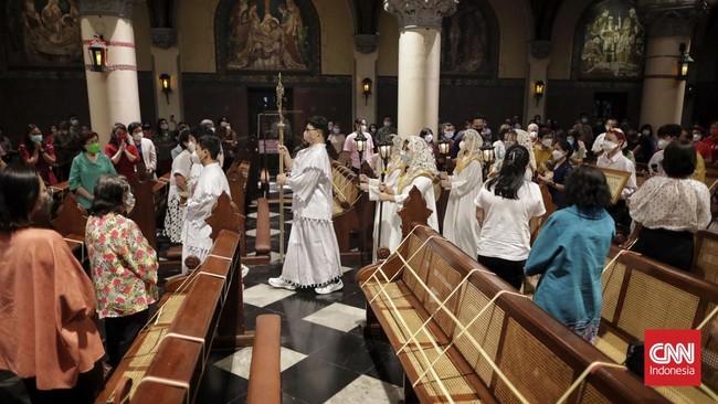 Satpol PP DKI Jakarta menerjunkan sekitar 1.406 personel untuk menjaga 429 gereja saat perayaan Natal 25 Desember nanti.