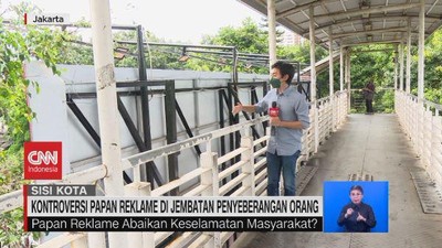 VIDEO: Kontroversi Papan Reklame di Jembatan Penyebrangan