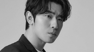 Permintaan Maaf Lee Si Eon karena Lepas Masker di Hari Pernikahannya