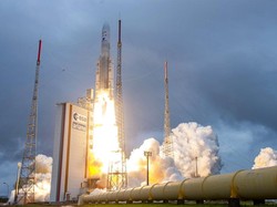 Roket Peluncur Satelit Telkom 3S-Teleskop Luar Angkasa James Webb Pensiun